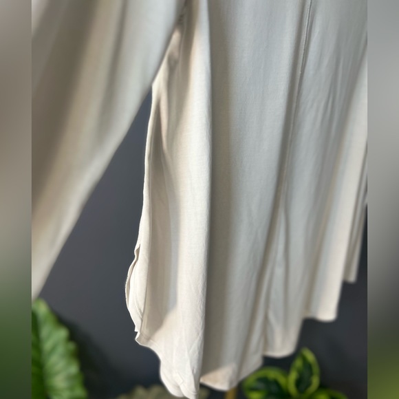 Lululemon - Picture 7 of 15